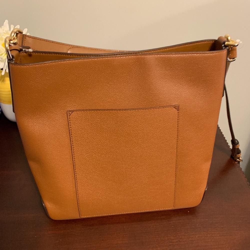 NWT MICHAEL KORS HAYES LARGE BUCKET SHOULDER BAG - Picture 4 of 6